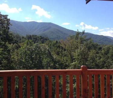 Luray House | summers dream log cabin