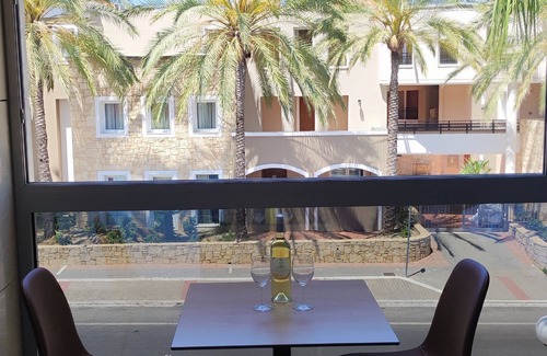 Agia Marina Apartment | Summertime Signature Suites