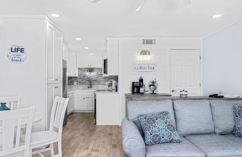 Panama City Beach Condo | Summit 1108- 1 Bedroom 1.5 Bathrooms Sleeps 6