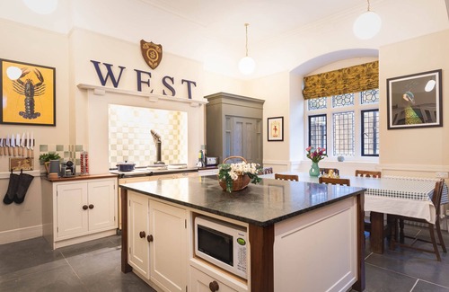 Lyme Regis House | Sumptuous Manor House, sleeps 8, dog friendly close to Lyme Regis.