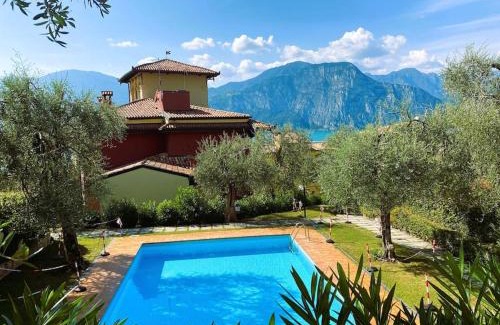 Assenza Apartment | Sun Beth's house