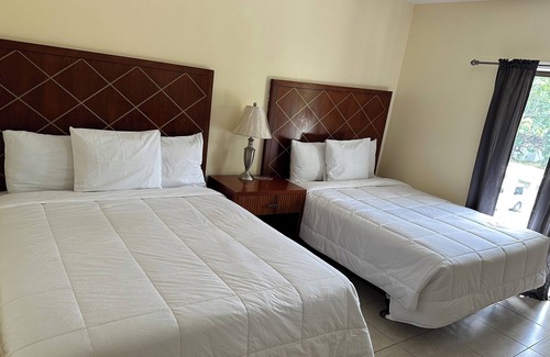 Nassau Hotel | Sun Fun Resort