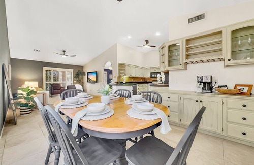 Palo Verde House | Sun Lakes Spectacular! Golf Cart, Gorgeous Backyard Views