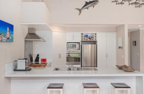 Whitianga House | Sun Seekers Lookout - Whitianga Holiday Home