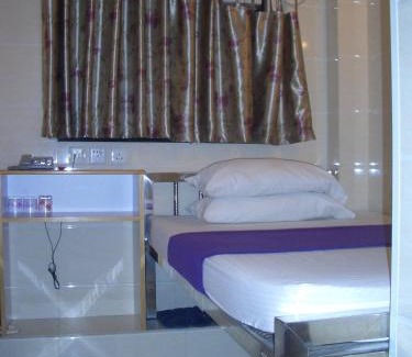 Tsim Sha Tsui House | Sun Shine Guest House