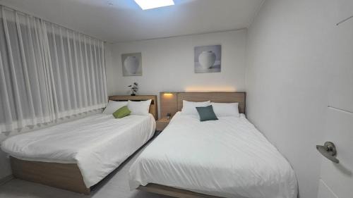 Seolcheon-myeon Villa | Sun & Sons House