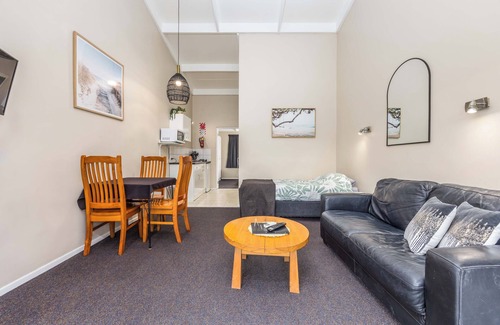 Wellsford Apartment | Sun Valley Motel - Unit 6 (1 bedroom)
