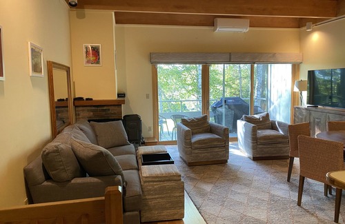 Sunapee House | Sunapee Townhome at Granliden