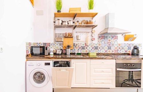 Alicante Apartment | Suncastle Romantic Loft!