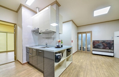 Tarimok House | Suncheonman Ddel Pension
