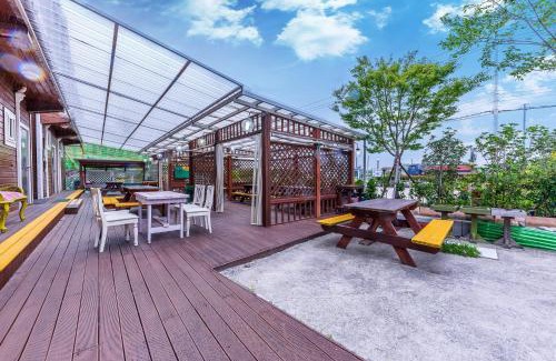 Tarimok House | Suncheonman Muhan Dojan Pension