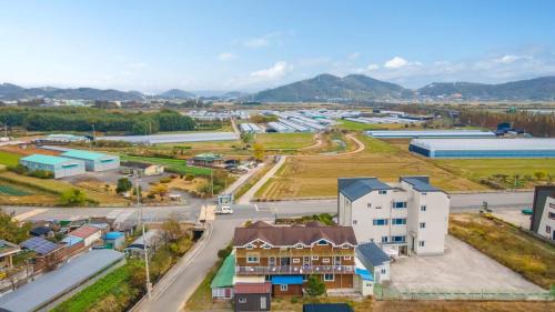 Tarimok House | Suncheonman Muhan Dojan Pension
