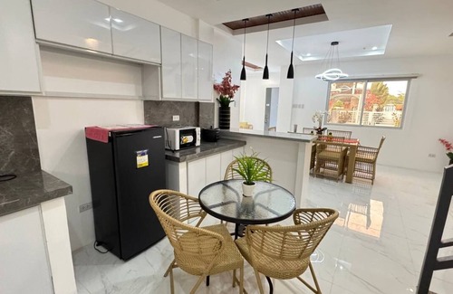 Angeles City Villa | Suncoast Villas