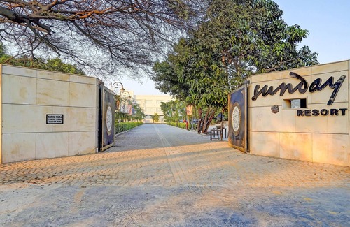 Bissar Akbarpur Apartment | Sunday Resort Manesar