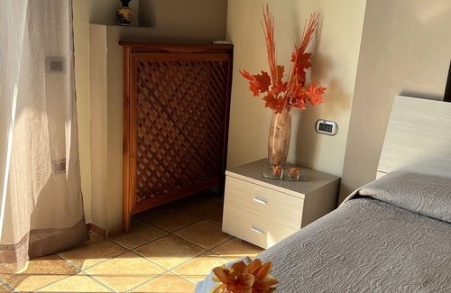 Pompei Apartment | Sunday Summer POMPEI " Buena Vista Room "