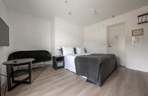 Solavagen Hotel | Sunde Fjord Hotel, free and easy parking