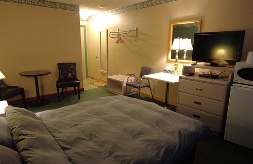 Sundre Hotel | Sundre Motor Inn