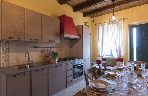 Corridonia Other | Sunflower, self-contained apartment, swimming pool, whirlpool, wi-fi, air conditioning