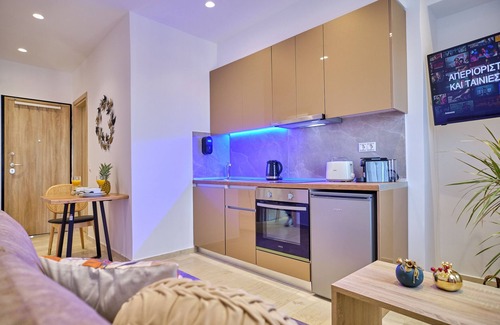 Gouvia Apartment | Sunflower Suite 201 Gouvia Corfu