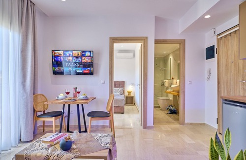 Gouvia Apartment | Sunflower Suite 204 Gouvia Corfu
