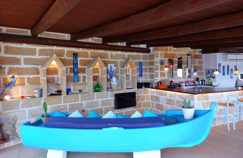 Porto Tricase Villa | SUNFLOWER VILLAS AND PRIVATE SWIMMING POOL IN THE BAY