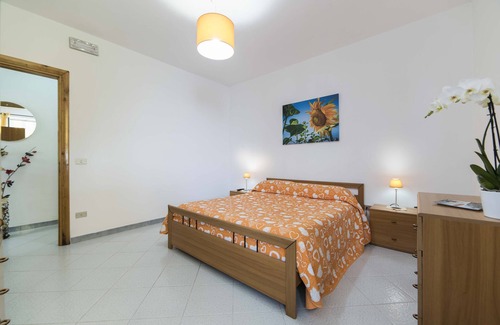 San Lazzaro Cabin | Sunflower with en-suite bathroom - hiking Amalfi coast - Path of Gods