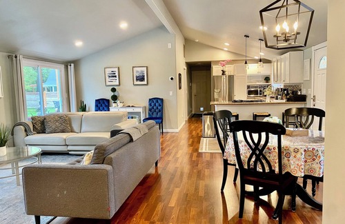 Issaquah House | Sungri-La ☀ tranquil one-acre backyard with mountain views, next to a river park