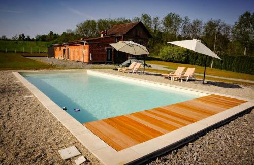 Popovaca Apartment | SuNhouse41 Zagreb - Pool, Garden, BBQ and Community Area