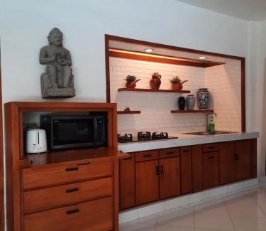 Bangunjiwo Villa | SUNKISS VILLA by Yogya Tropicana