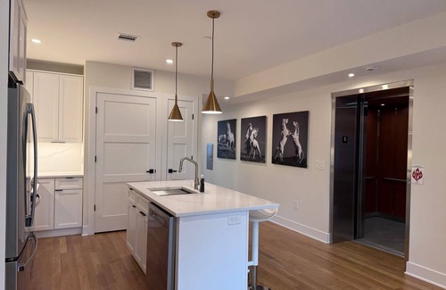 Hoboken Apartment | Sunny 2BR Loft Work, Relax, Minutes to NYC