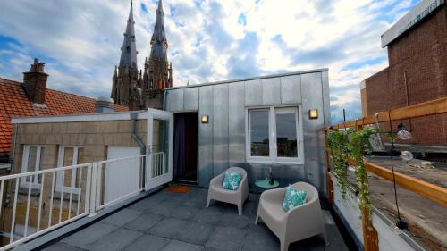 Eindhoven City Center Apartment | Sunny 45m2 Penthouse with Balcony and Terrace - R65C