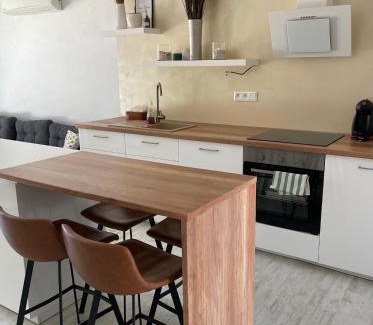 Senec Apartment | Sunny apartment on the lakes