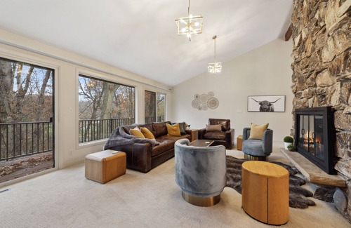 North Oaks Cabin | Sunny Cabin with Indoor Pool, Hot tub, Sauna!