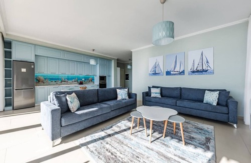 Jala Apartment | Sunny Coastal Getaway | Green Coast