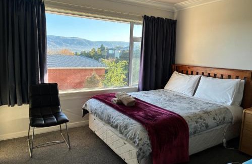 Dunedin House | Sunny, Comfortable and Quiet温馨 family shared room