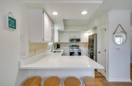 Ocean Sands House | Sunny Corolla Home Walk to Beach!