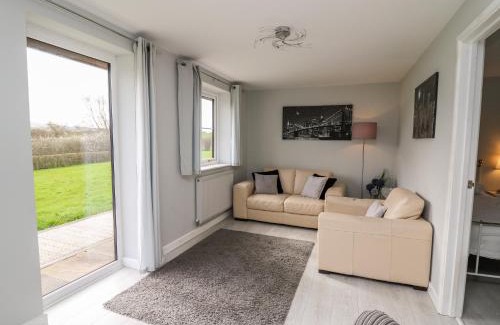 Llanfihangel Tal-y-llyn House | Sunny Cottage