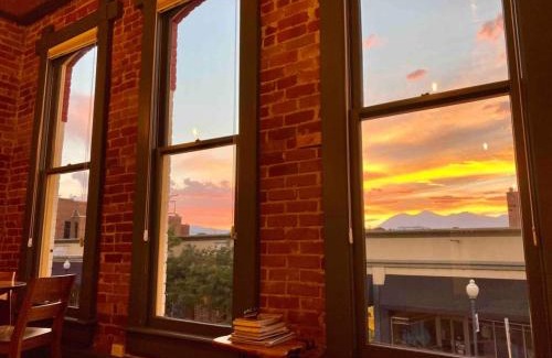 Salida Apartment | Sunny Downtown Condo Above The Coffee Shop