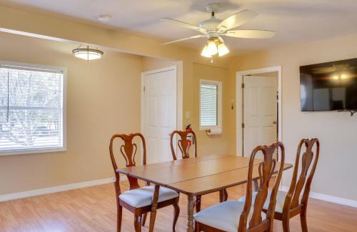 Fruitland Park Apartment | Sunny Florida Getaway with Patio, Near Disney World!