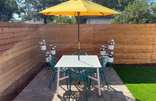South Fair Oaks House | Sunny Guesthouse near Stanford w/Private Patio