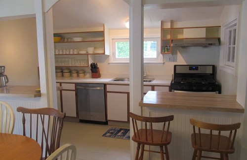 Rye House | Sunny Jenness Beach View Home – Quiet Rd, Perfect for Families & Coastal Escapes
