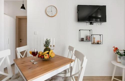 Krizna luka Apartment | Sunny New Hideaway Near the Beach on the Island of Hvar
