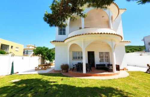 Los Canos de Meca House | Sunny ocean view house walking distance from beach