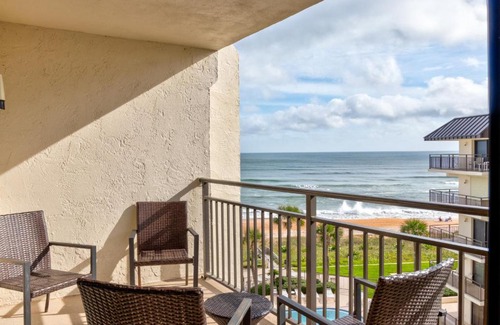 Ormond-by-the-Sea House | Sunny Ormond Beach SOB Condo Pool No Drive Beach