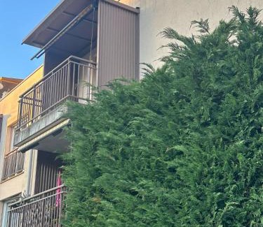 Versoix Apartment | Sunny Place Geneva 15 min Train