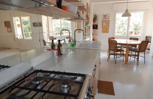 El Carmel Apartment | SUNNY QUIET APARTMENT IN PARK GÜELLn