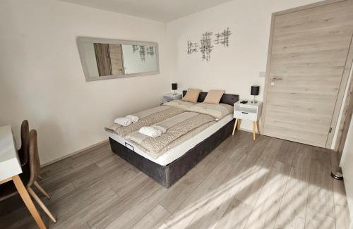Duerrwangen House | Sunny room 1