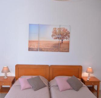 Anissaras Apartment | Sunny Rooms
