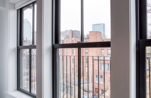 Columbus Apartment | Sunny South End 1BR w/in-unit W/D, steps to restaurants, by Blueground