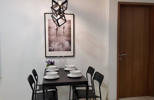 Golden Triangle Apartment | *Sunny & Stylish* Apartment in KLCC Twin Tower/KL City Centre